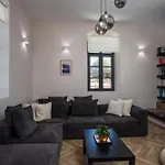 Villa Lou