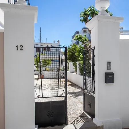 Lou Villa
