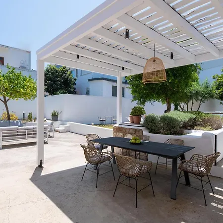 ヴィラ Lou Rhodes City