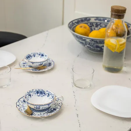 Lou * עיר רודוס