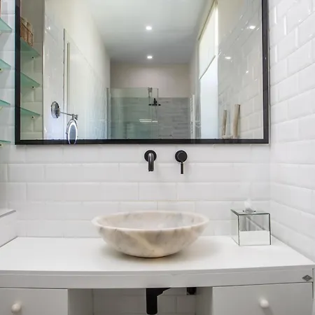 Lou וילה עיר רודוס